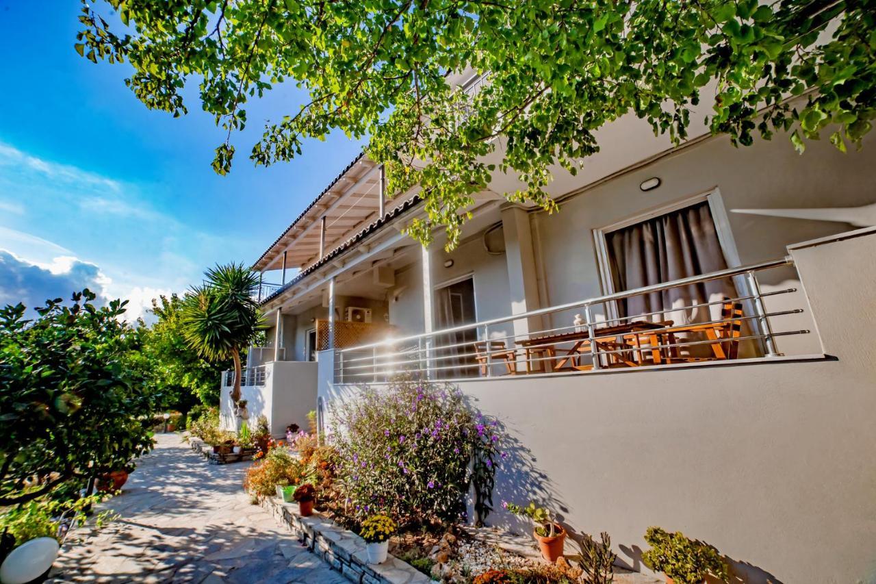 Filia Rooms & Apartments Agioi Apostoloi  Exteriér fotografie
